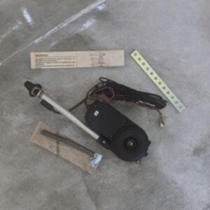 ANTENNA ELETTRICA PER AUTO ANNI 80 VINTAGE NUOVA IN CONFEZIONE CON ACCESSORI