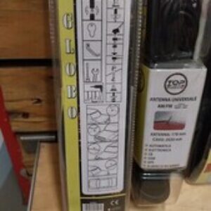 ANTENNA UNIVERSALE PER AUTO CAR RADIO AM FM STEREO 17,8 cm,  CAVO 230 CM GPS